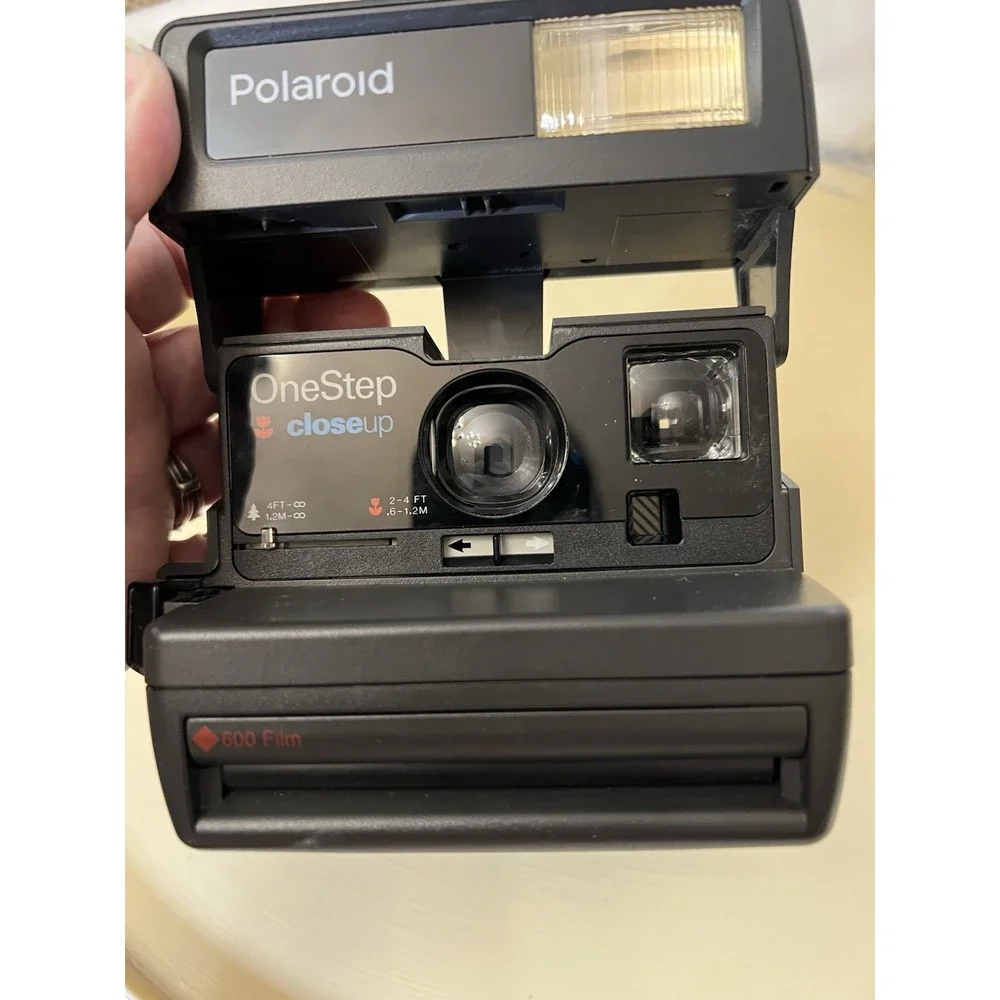 Vintage polaroid one step close up camera, NOT TESTED